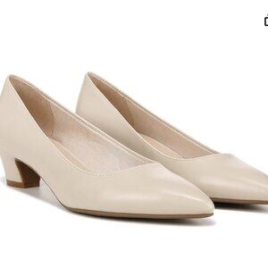 NWOT LifeStride Womens Minx Pump Cream